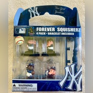 New York Yankees Forever Squisherz MLB 4 Pack & Bracelet Featuring Derek Jeter